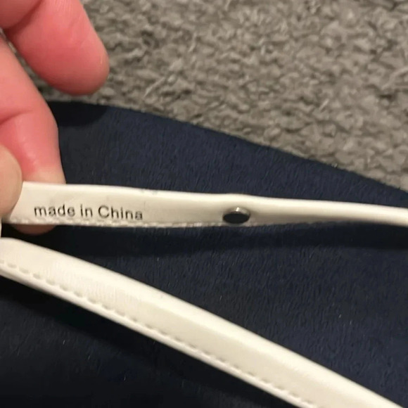 Cobian white and navy Nias bounce flip flop - Picture 4 of 6